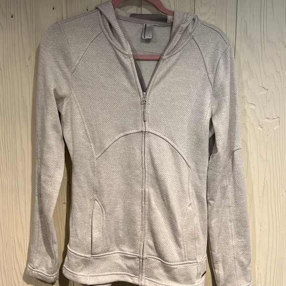 Mondetta HOODIE WITH EMBROIDERY ON HOOD. Size small - Picture 1 of 6